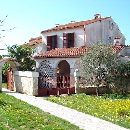 Apartments Jelena Peroj Bagian luar foto