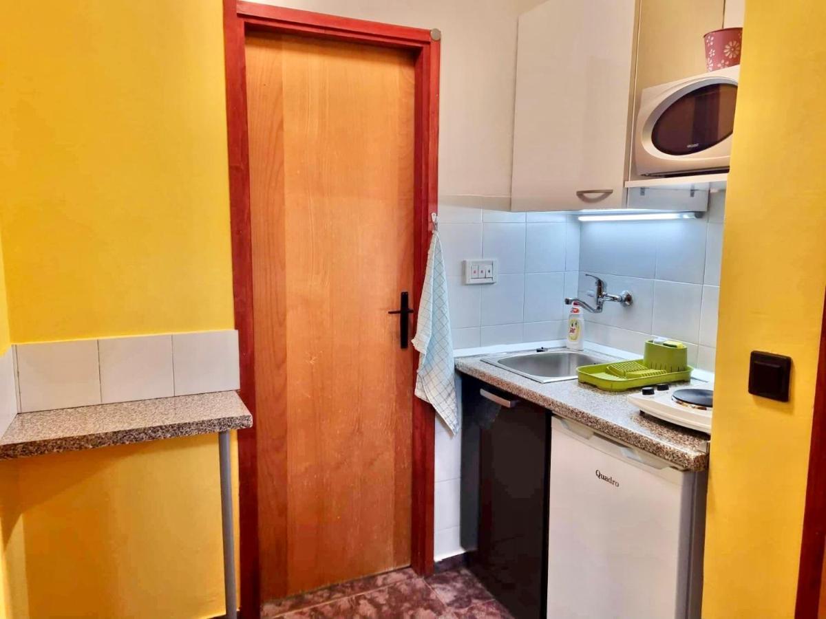 Apartments Jelena Peroj Bagian luar foto