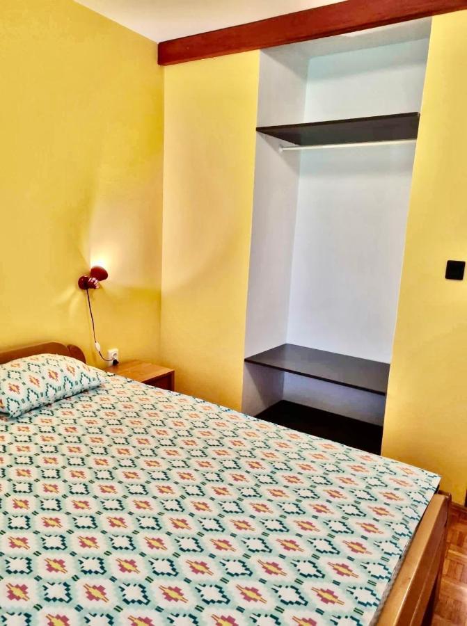 Apartments Jelena Peroj Bagian luar foto