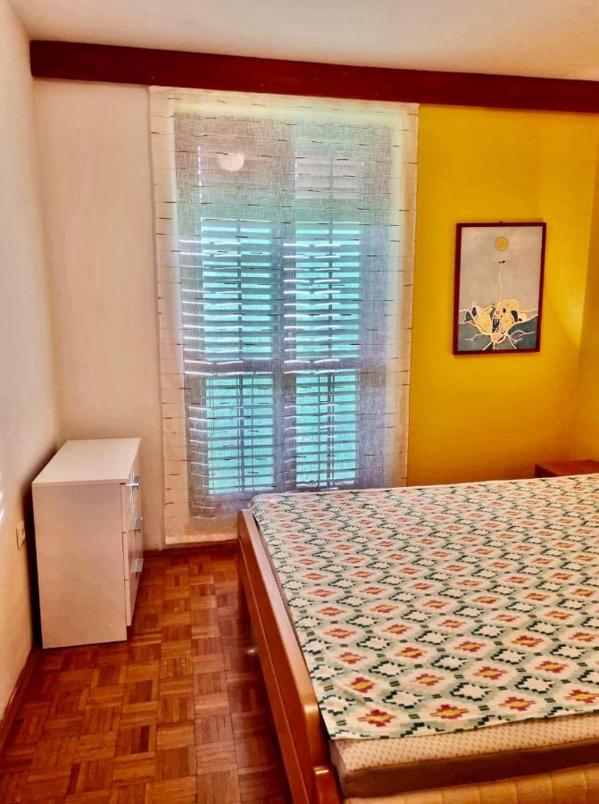 Apartments Jelena Peroj Bagian luar foto